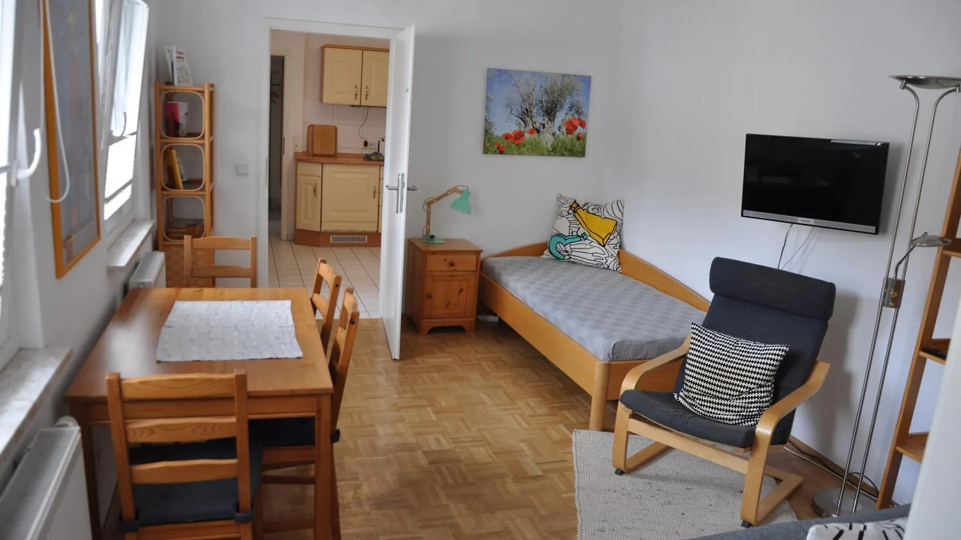 Apartment 2-Zimmer-Appartment In Troisdorf Sieglar Germany